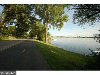 9820 26th Ave N, Plymouth, MN 55441
