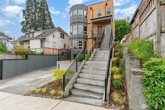 4019 4th Ave NE, Seattle, WA 98105