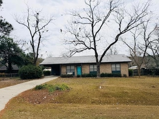 136 Duane Dr, Fitzgerald, GA 31750