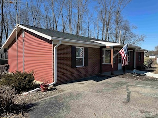 169 Guthrie Rd, Bedford, IN 47421