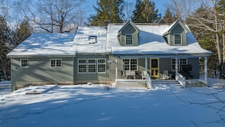 46 Madison Dr, Naples, ME 04055