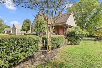 505 4th Ave, Fayetteville, TN 37334