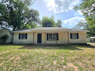 172 Gaskins St, Hawkins, TX 75765