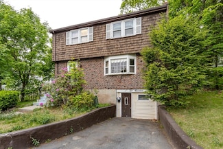 200 Dana Ave, Hyde Park, MA 02136