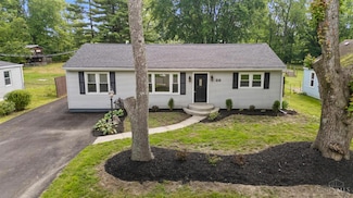 28 Hitchcock Ln, Amelia, OH 45102