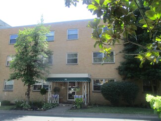614 11th Ave, Huntington, WV 25701