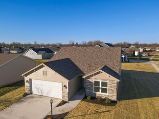 1012 N Walsh St, Garrett, IN 46738