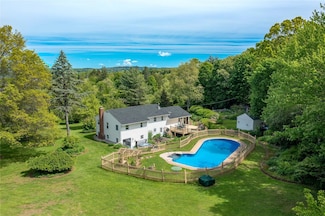 94 S Quaker Hill Rd, Pawling, NY 12564