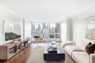 595 Main St Unit 508, New York, NY 10044