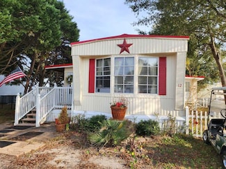 12 Musket St, Murrells Inlet, SC 29576