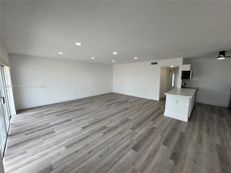 630 Layne Blvd Unit 211, Hallandale Beach, FL 33009