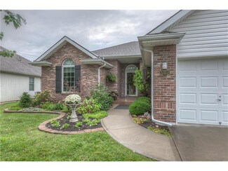 3312 S Victoria Dr, Blue Springs, MO 64015