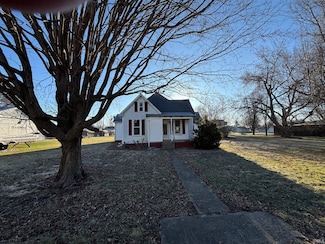 229 N 5th St, Elwood, IN 46036