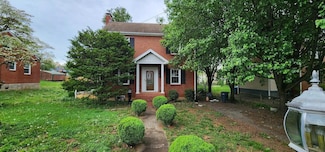 2610 Vancouver Dr NW, Roanoke, VA 24012
