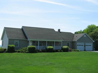 44 Ten Lots Rd, Fairfield, ME 04937