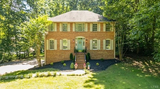 1090 Smoketree Dr, Forest, VA 24551