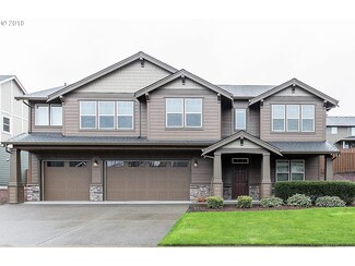 9457 SE Grace Cir, Happy Valley, OR 97086