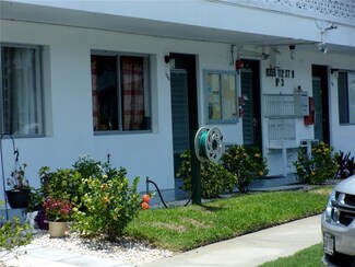 8350 112th St Unit 103, Seminole, FL 33772