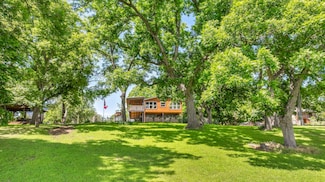 3715 Lakeview Dr, Cottonwood Shores, TX 78657