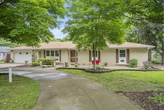 3206 W Grayrock Dr, Springfield, MO 65810