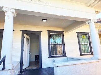 754 E 17th St, Los Angeles, CA 90021