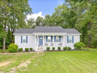 730 Gordon Lewis Dr SE, Winnabow, NC 28479