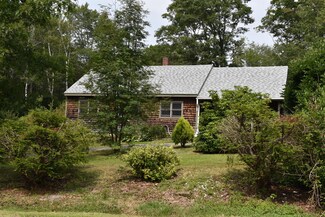 26 Basin Point Rd, Harpswell, ME 04079