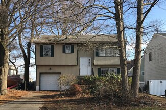 687 Monmouth Ave, Port Monmouth, NJ 07758