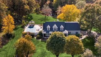 11 Pequot Ln, Ashaway, RI 02804