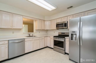 1920 Kwansan Ct, Toms River, NJ 08755