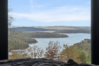 39 Sunflower Ln, Lampe, MO 65681