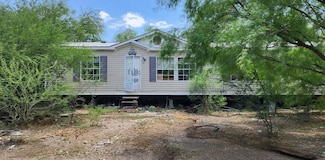 1542 Moses Rd, Quemado, TX 78877