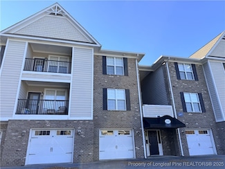 210 Fountainhead Ln Unit 104, Fayetteville, NC 28301