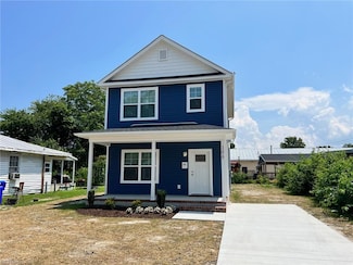 415 Culloden St, Suffolk, VA 23434