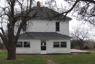 177 N 1900th Rd, Lecompton, KS 66050