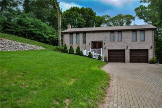 636 Shook Dr, Freeport, PA 16229