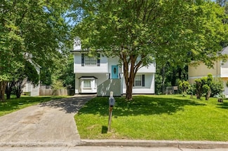 5250 Forest Downs Ln, Atlanta, GA 30349