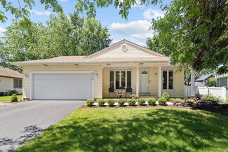 2313 Weatherford Ln, Naperville, IL 60565