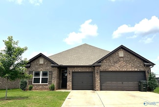 205 Holt St, Meridianville, AL 35759