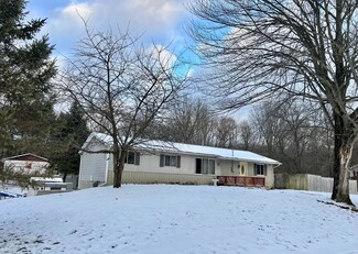 6148 Oneil St, Twin Lake, MI 49457