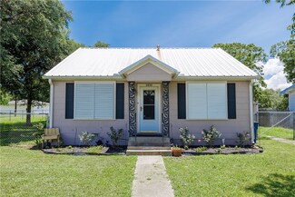 1400 Cook, Odem, TX 78370