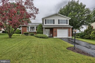 218 W Mckinley Ave, Myerstown, PA 17067
