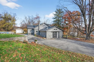 72 Jersey Ave, Unionville, NY 10988