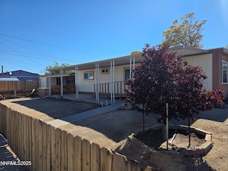 1110 4th St, Hawthorne, NV 89415