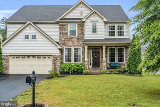 13858 Estate Manor Dr, Gainesville, VA 20155