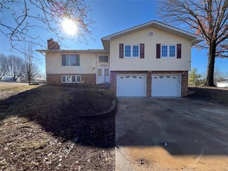 334 Diener Rd, Washington, MO 63090