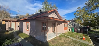 955 W Hays St, Banning, CA 92220