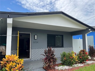 5724 SW 18th St, West Park, FL 33023