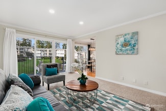 12700 NE 8th St Unit E306, Bellevue, WA 98005