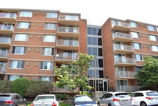 2201 S Stewart Ave Unit 5H, Lombard, IL 60148